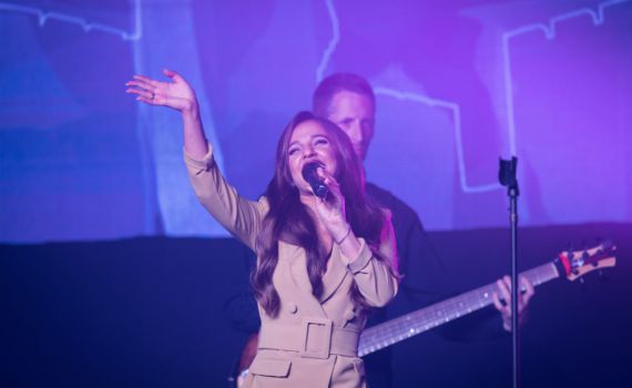 עדן בן זקן מצטרפת למחאה שפרצה השבוע