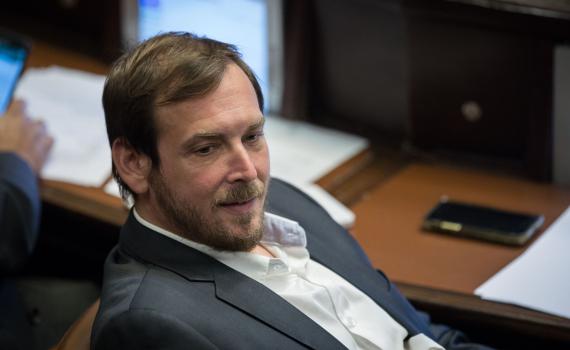 אסף זמיר מרגיע את מצביעי מרצ בתל אביב: "לא יקרה"