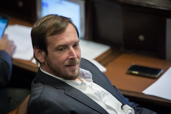 אסף זמיר מרגיע את מצביעי מרצ בתל אביב: "לא יקרה"