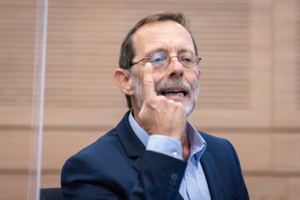 "תתעורר, אני הייתי שם" | משה פייגלין מגיב לרב לאו