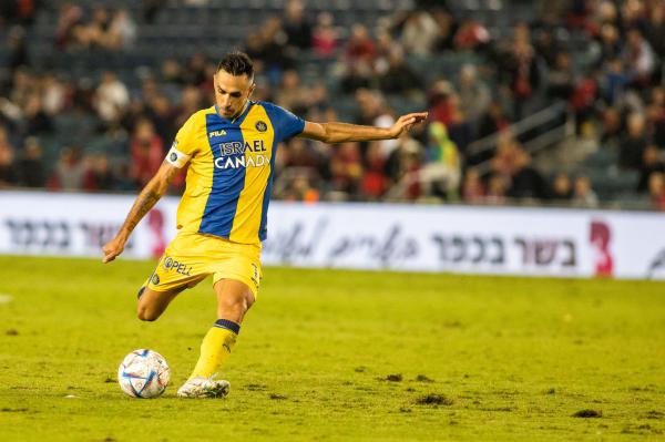 דרמטי: מכבי תל אביב עלתה שלב בקונפרס ליג