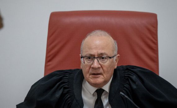 השופט אלרון בביקורת: "בית המשפט הפך לזירת מאבק"