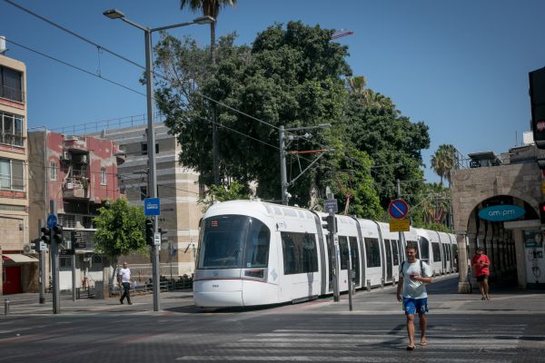 עשרה ימים אחרי הפתיחה: תקלה ברכבת הקלה
