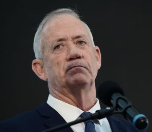 דוד ביטן חושף: זו הסיבה שגנץ עזב את הממשלה