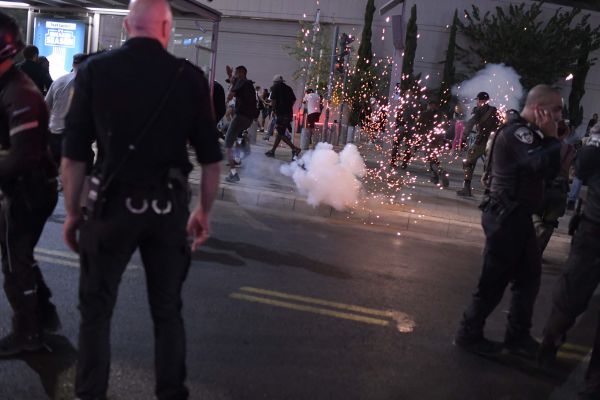 אחרי 5 ימים: נעצר חשוד בדקירת השוטר בהפגנה