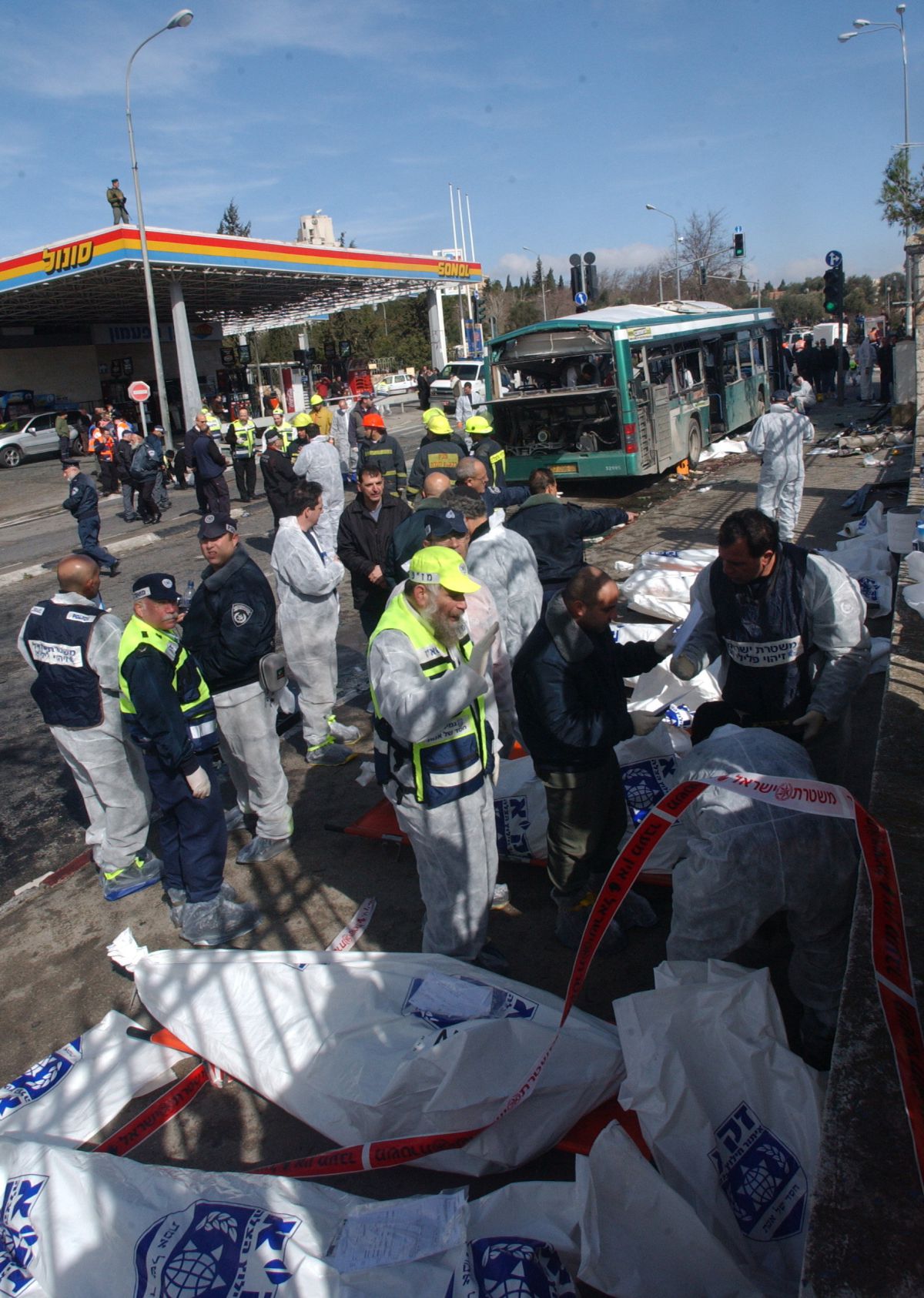 מחיר העסקה: "חיית הטרף מדבר עם אימו כשאימי מתה"