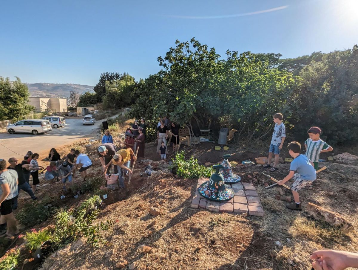 מרגש: נחנכה גינת משחקים לזכר הפעוטה שנהרגה. צפו