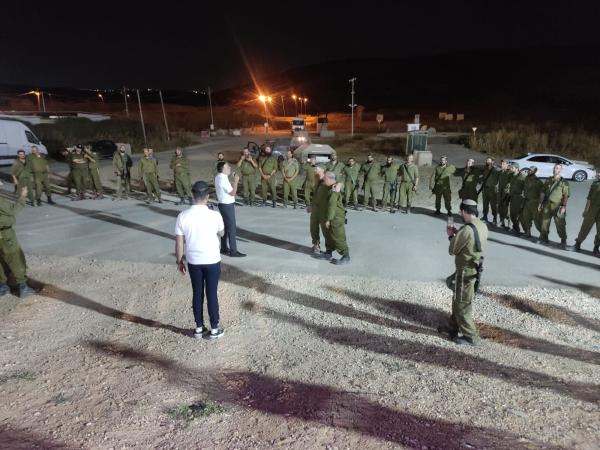 הזמר החרדי שהפתיע את הרבנים הצבאיים. צפו