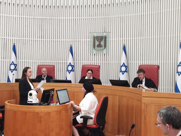 דרמה משפטית: בג"ץ בדיון על חוק הנבצרות