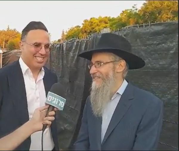 פריד ושוואקי: ״אנחנו משתדלים לאחד דרך השירה"