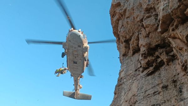 צפו: מסוקים מפנים את פצועי האסון מהנחל