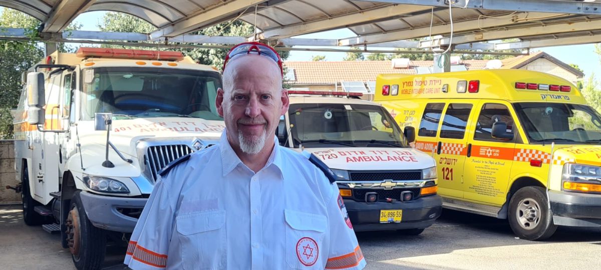 "כאוס וריח עשן": פרמדיק משחזר | 22 שנה לפיגוע בסבארו