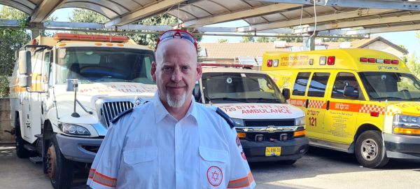 "כאוס וריח עשן": פרמדיק משחזר | 22 שנה לפיגוע בסבארו