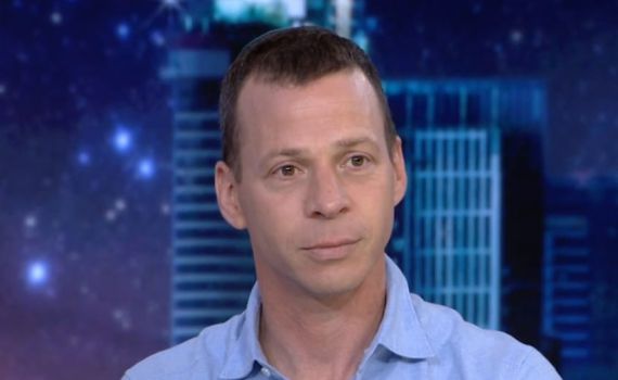 צפו: עמית סגל הזיל דמעה בשידור: 'הוא ההשראה שלי'