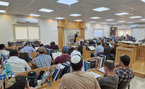 הרב הסרוג חושף: הרגע שגרם לי לעזוב את הישיבה