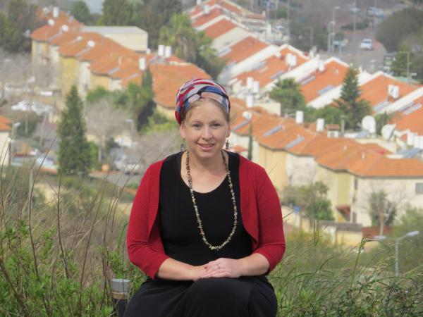 אשת התקשורת הסרוגה תתמודד למועצת אריאל