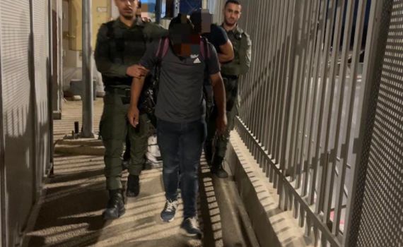 עם סכין מטבח: 3 פלסטינים נעצרו בגדר המערכת
