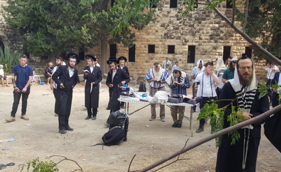 18 שנה אחרי הגירוש: תפילת שחרית בישוב שאנור