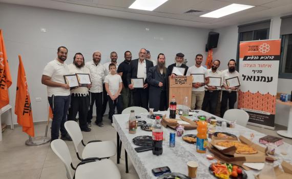 מרגש: הילד שטבע פגש את החובשים שהצילו אותו