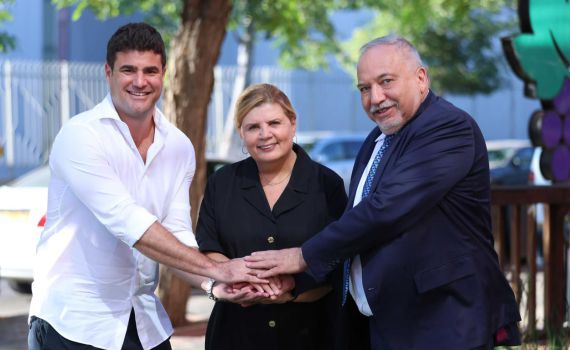 תופס צד: ליברמן מודיע על תמיכה בבחירות בת"א