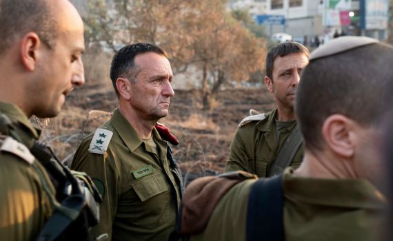 המצוד אחרי המחבל: הרמטכ"ל הגיע לחווארה