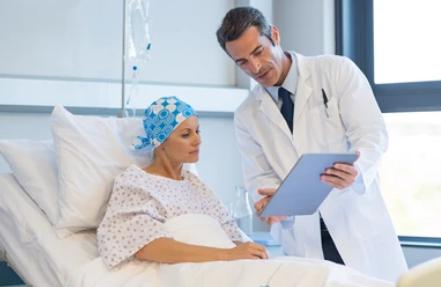 הטיפול נגד הסרטן הופסק; כי התלוננה על דגל להט"ב