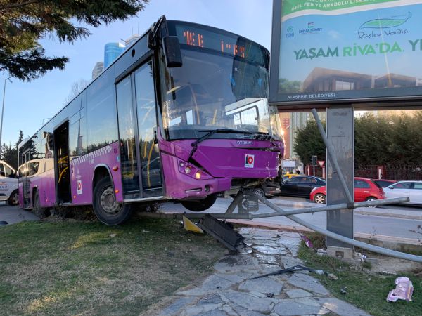 תאונה קשה בטורקיה: 12 הרוגים בהידרדרות אוטובוס