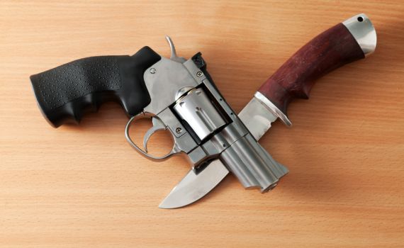 9 כדורים ודקירה: האישומים נגד האב שרצח את בנו המאומץ