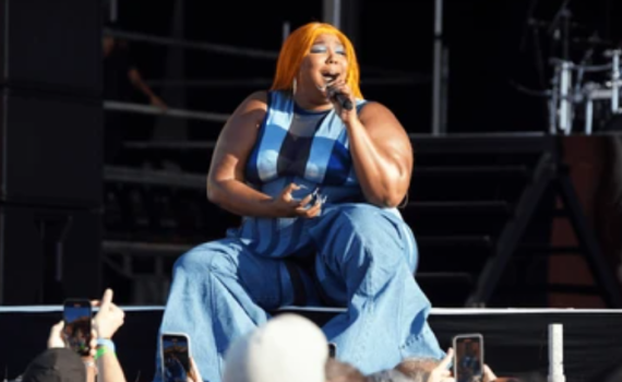 הרקדניות טוענות נגד הכוכבת: "הטרידה מינית"