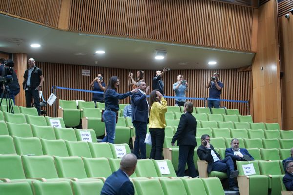 בן גביר עלה לנאום: חברי האופוזיציה נטשו את האולם