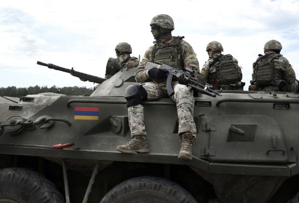 צבא אזרבייג'אן פתח במבצע צבאי במובלעת הארמנית