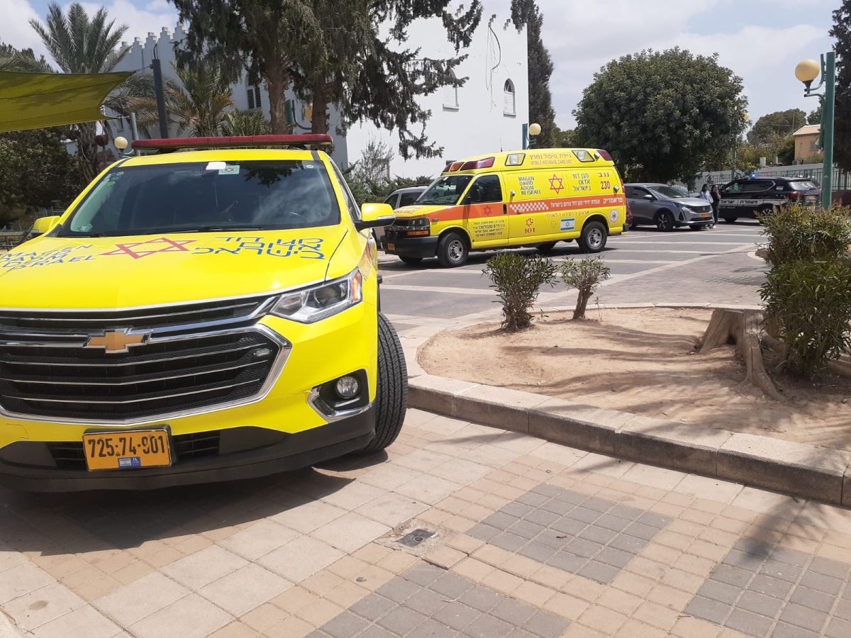 9 בני אדם נפצעו קל בתאונה בין 4 רכבים סמוך לניר צבי