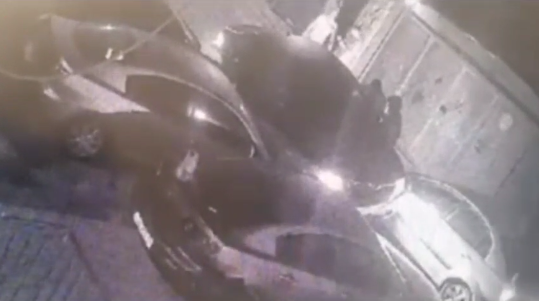 קשה לצפייה: סירב למסור את הטלפון ונורה