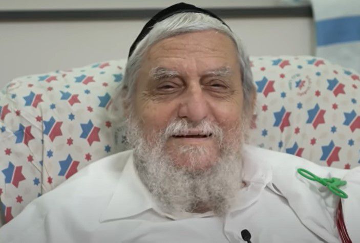 'יש לי 100 מליון שקל, אבל אני לא יכול לשתות כוס מים'