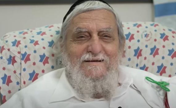 'יש לי 100 מליון שקל, אבל אני לא יכול לשתות כוס מים'