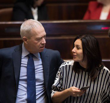 עימות פיזי בין הנהג של רגב למאבטח של גלנט