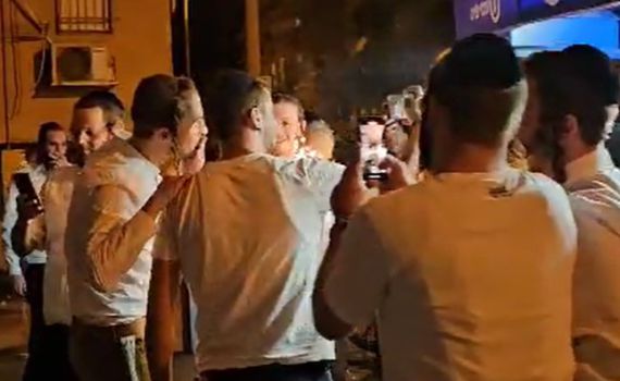 צפו | אחרי הגמר: כך יענקי גולדהבר התקבל בביתו