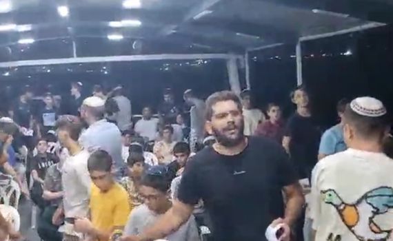 צפו: התלמידים יצאו לסליחות בלב ים