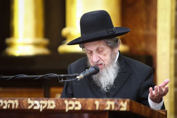 מלחמות היהודים: הרב הבכיר נגד מפלגת ש"ס