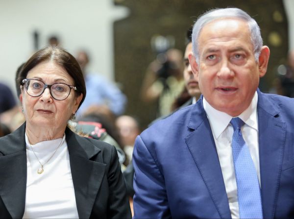 נתניהו ב-2015: דוחה את האמירות נגד ביהמ"ש