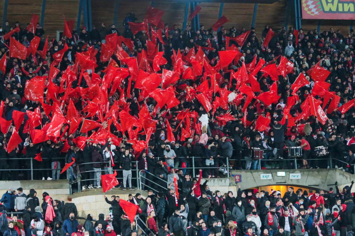 לאומית: הפועל ת"א מנצחת בקרב הענקיות, בני יהודה מפסידה שוב