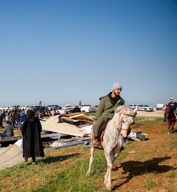 רהט: בן 9 נפצע קשה כתוצאה מנפילה מחמור