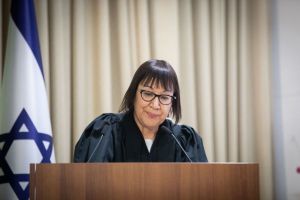 ניגוד עניינים? המעורבות הבעייתית של שופטת העליון