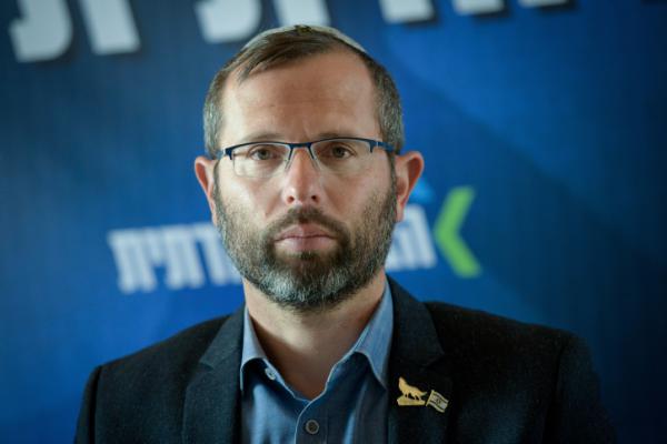 ישראל גנץ בקריאה לבנימין: "יחד נמשיך לחשוב גדול"