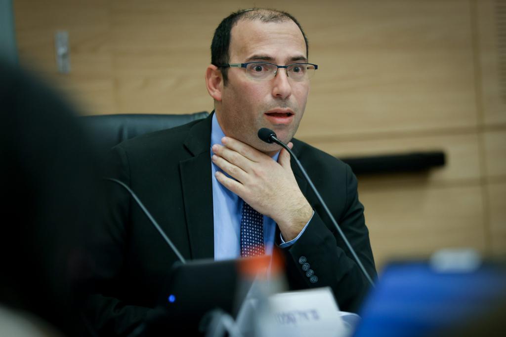 רוטמן נוזף ביועמ"שית: "לא בדקת את העובדות"