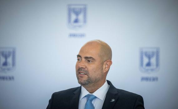 אוחנה יוזם: העלאת משכורת הח"כים תבוטל