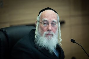 דיווח דרמטי: כך נתניהו מפרק את המרד החרדי