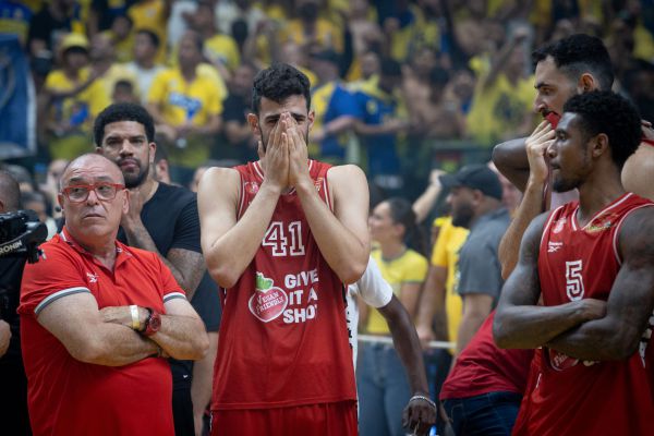 תמיכה רחבה בהפועל ת"א: "הספורט שייך לאוהדים"