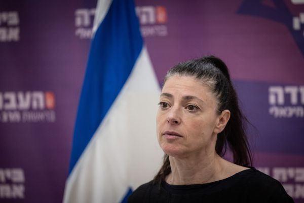 מיכאלי נגד גנץ ולפיד: "מתנהגים כמו שבשבת"