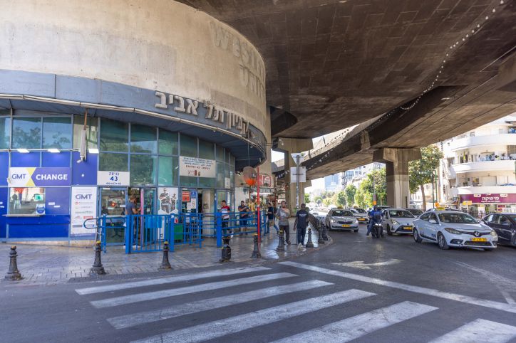 תושב עזה נתפס בתחנה המרכזית בת"א עם סכינים